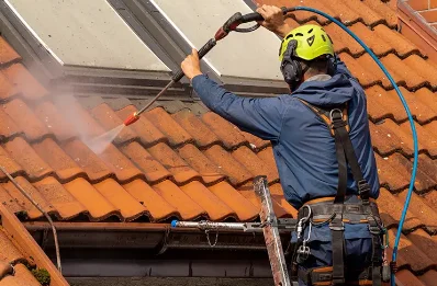 Démoussage et hydrofuge de toiture à Hocquinghen